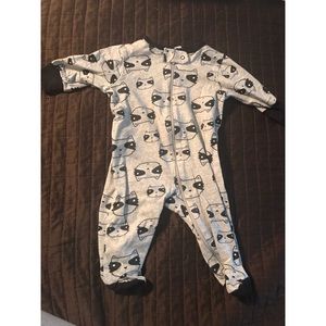 Infant clothing